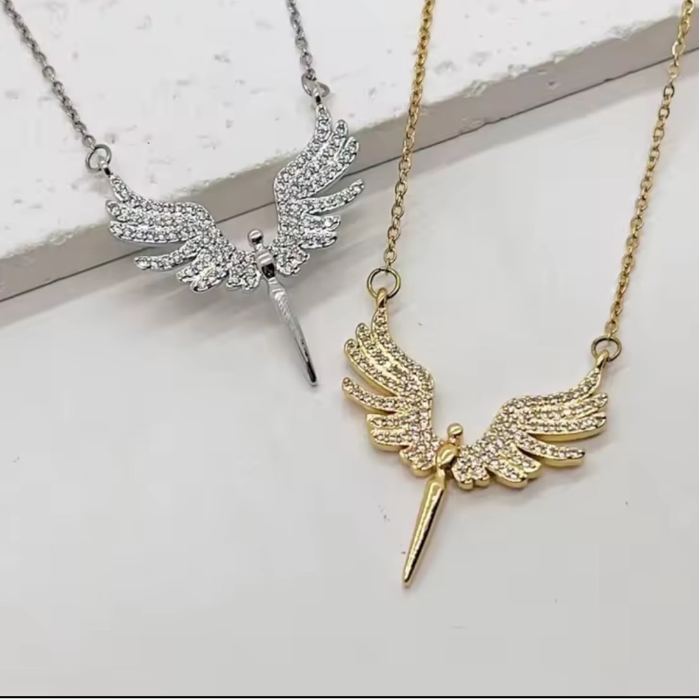 Angel Wings 18K Gold Stainless Steel Waterproof Jewelry Set - Picture 3 of 4